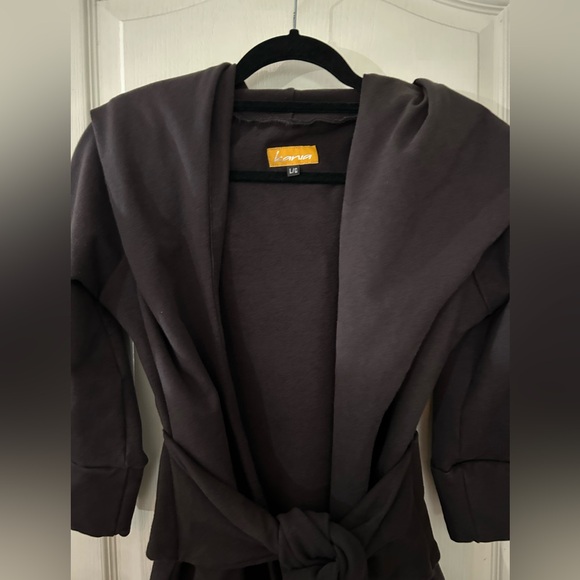 Kania Wrap Jacket - Picture 4 of 9